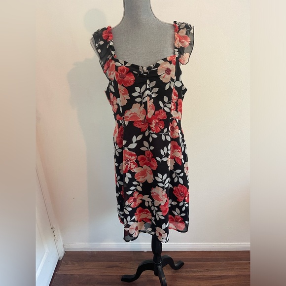Forever 21 Black and Red Flower Dress - Picture 1 of 8